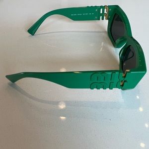 Miu Miu rectangle Sunglasses in Green Zero Scratches perfect Condition!